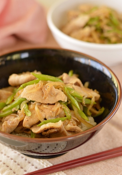 写真：豚じゃこの塩麹丼