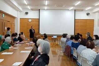 写真：シニアクラブ例会の様子