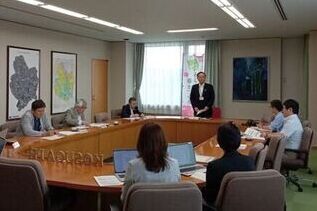 写真:記者会見の様子