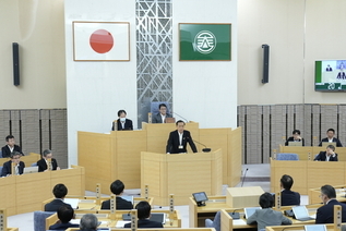 写真：議会一般質問の様子