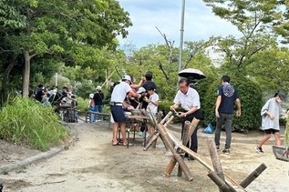 写真：そうめん流しの様子