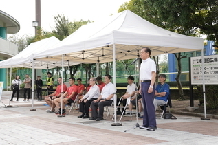 写真： 市長あいさつの様子