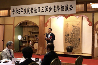写真:市長あいさつの様子