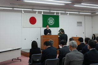 写真:市長あいさつの様子
