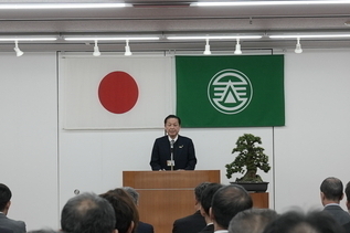 写真:市長あいさつの様子