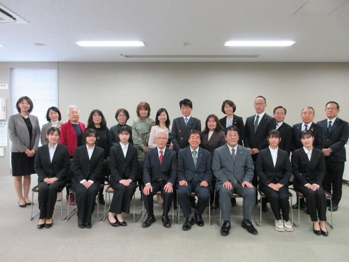 令和5年度最終報告会集合写真