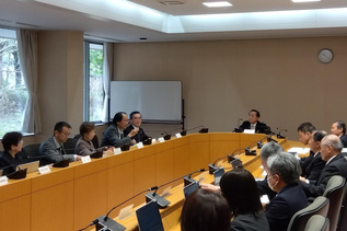 写真:会議の様子