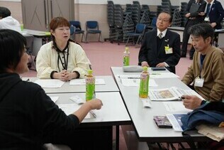 写真:懇話の様子