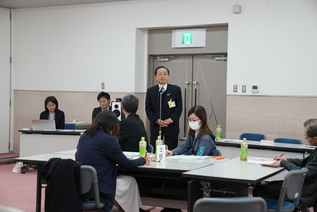 写真:市長あいさつの様子