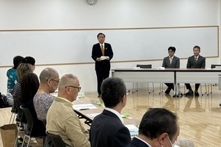 写真：市長あいさつの様子