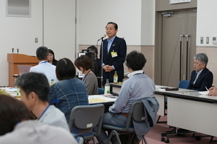 写真：市長あいさつの様子