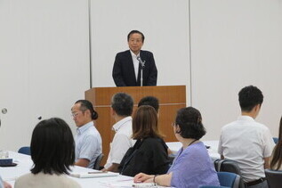 写真：市長あいさつの様子