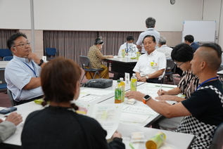 写真:懇話会の様子
