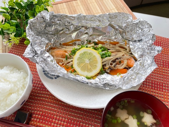 写真:鮭のホイル焼き