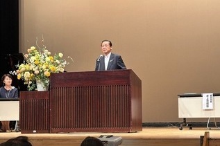 写真:市長あいさつの様子