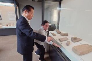 写真:企画展観覧の様子