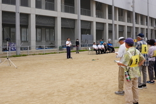 写真：市長あいさつの様子