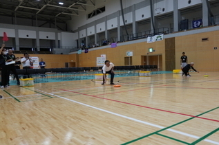 写真：カローリング大会始球式の様子
