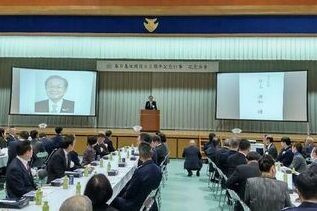 写真:市長あいさつの様子