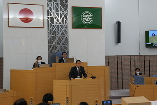 写真:市長答弁の様子