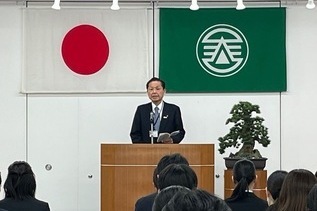 写真：市長あいさつの様子