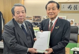 写真：記念撮影の様子