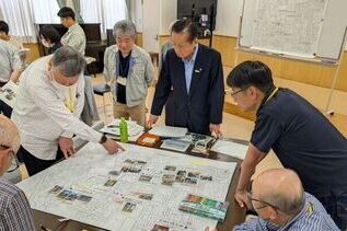 写真：文化財マップ作りワークショップの様子