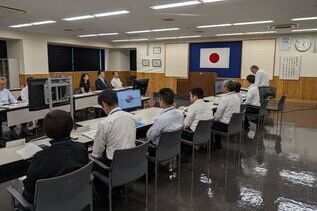 写真:報告会会場の様子