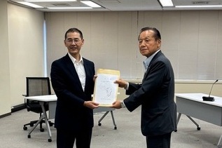 写真:提言活動の様子