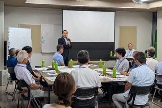 写真：市長あいさつの様子