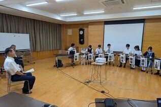 写真:C7中学生意見交換会の様子