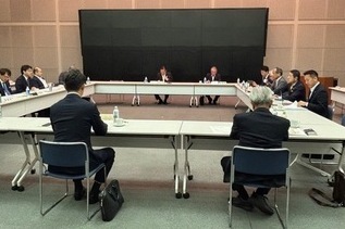 写真：会議の様子