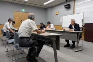 写真：意見交換の様子